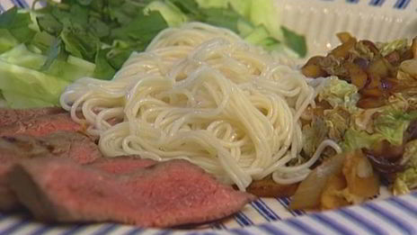 рисовая вермишель с маринованной говядиной