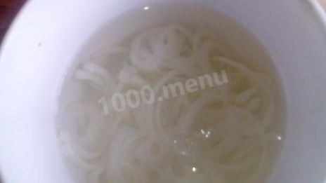 чикен ролл с капустой и огурцами