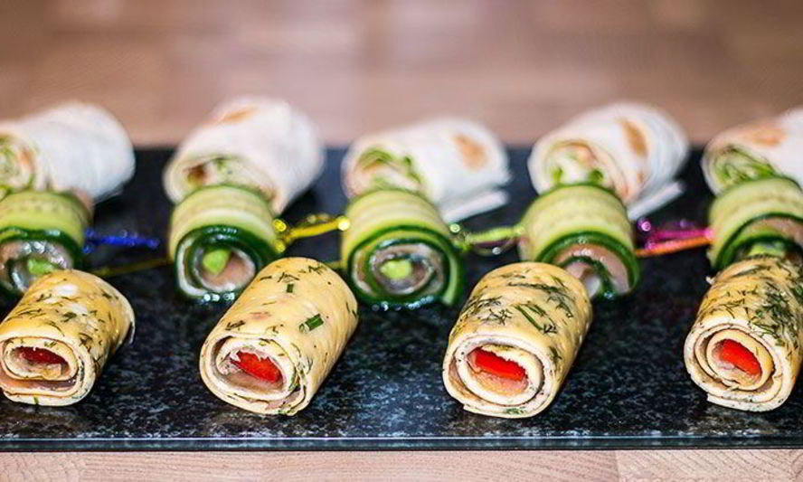 Рецепт простые роллы с лососем к праздничному столу