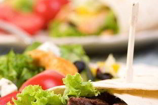 Роллы из говядины и сыра