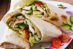 Роллы из лаваша с курицей и сыром