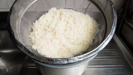 роллы калифорния с крабом