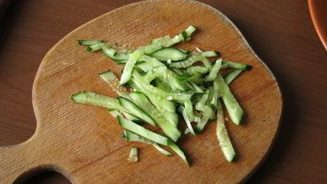 роллы полосатики с крабовыми палочками