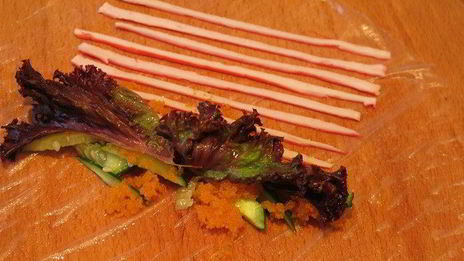 роллы полосатики с крабовыми палочками