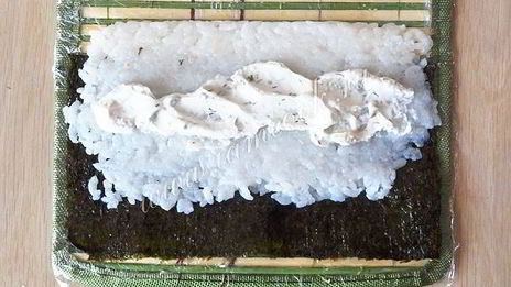 роллы с крабовыми палочками