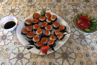 Роллы с красной икрой