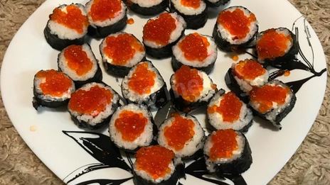 роллы с красной икрой