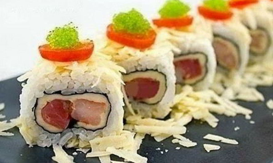 Рецепт роллы с сыром, семгой и креветками