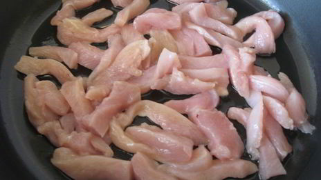 спринг-роллы с курицей, грибами и сливочным сыром