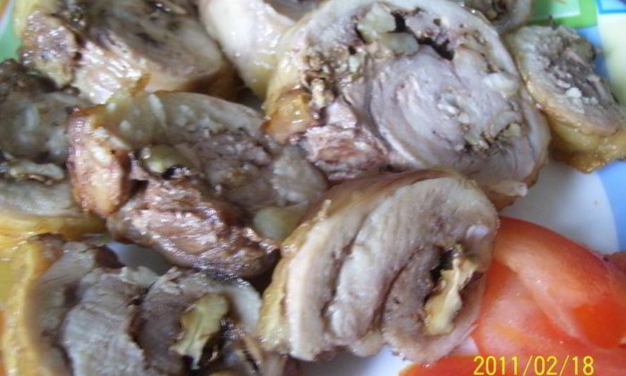 Рецепт куриные рулетики пикантные с грецким орехом