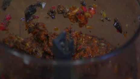 куриные рулетики с оливковой начинкой