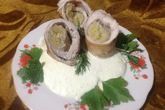 Куриные рулеты с бананом и яблочным соусом