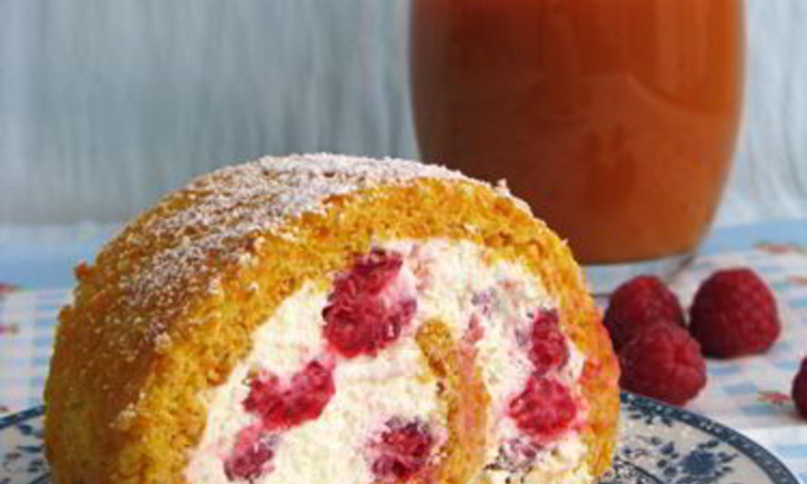 Рецепт морковный рулет с малиной