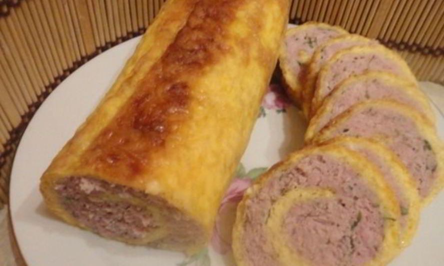 Рецепт мясной рулет в сырной оболочке