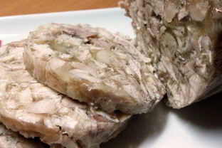 Нежный куриный рулет с орехами