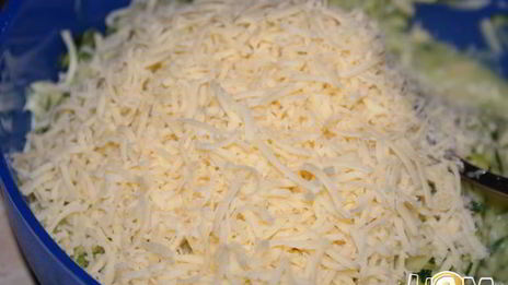 рулет из кабачка с курицей и грибами