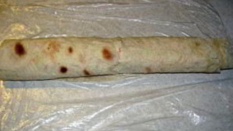 рулет из крабовых палочек огурца и лаваша