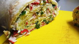 Рулет из крабовых палочек в лаваше