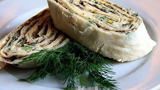 Рулет из лаваша с грибами