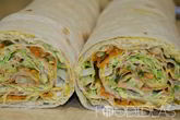 Рулет из лаваша с овощами и сыром