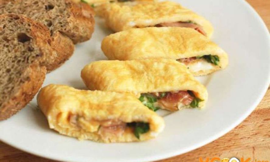 Рецепт рулет из омлета с начинкой из ветчины и рукколы