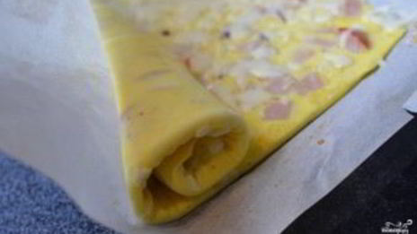 рулет из омлета с сыром