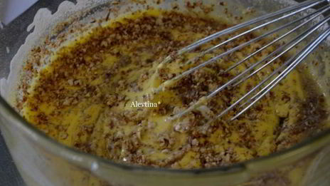 рулет с пеканом и шоколадной начинкой