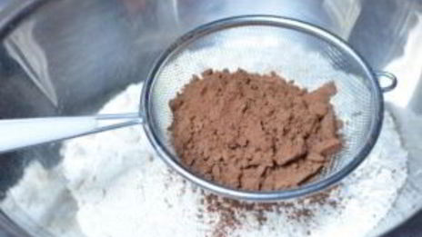 рулет с вишней