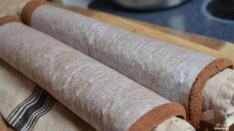 рулет с вишней