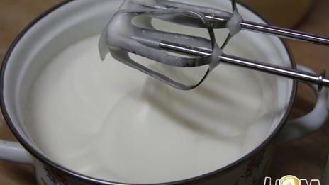 рулет с яблоками bolo de rolo