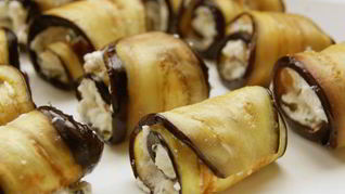 Рулетики из баклажанов с творогом