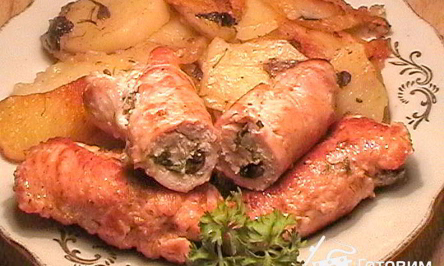 Рецепт рулетики из грудки индейки с грибами