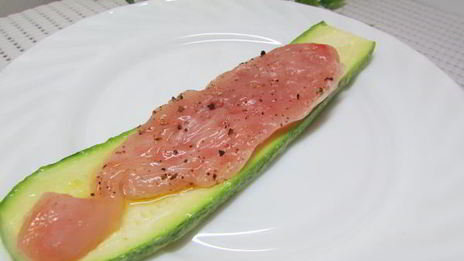 рулетики из кабачков с курино-творожной начинкой