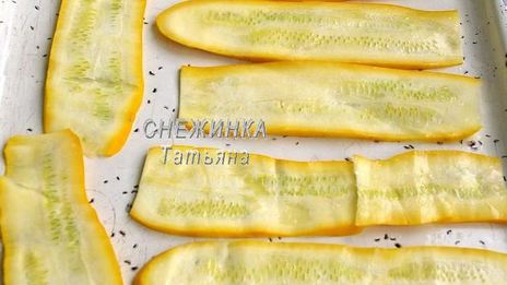 рулетики из цукини с курицей и сыром