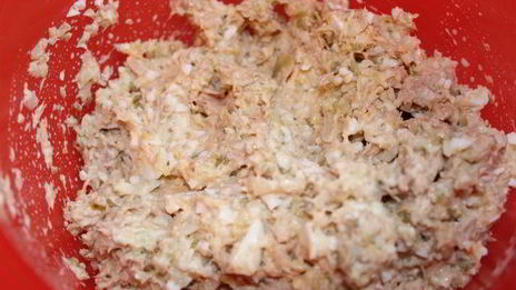 рулетики с тунцом