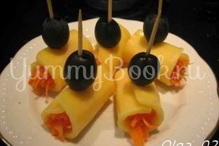 Рулетики сырные