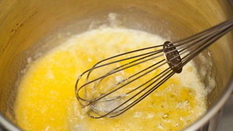 яичный рулет с курицей и рисом