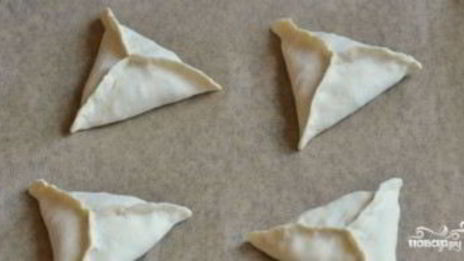 самса из слоеного дрожжевого теста