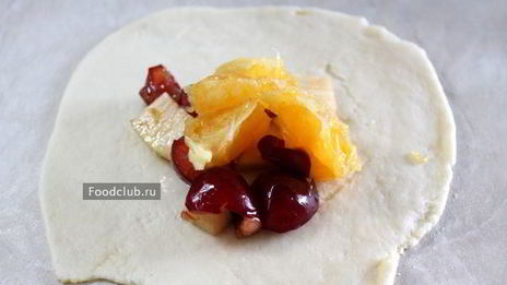 самса с фруктами