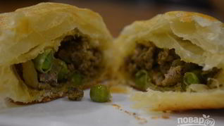 Самса с мясом из слоеного теста