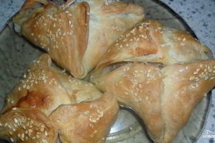Слоеная самса с мясом