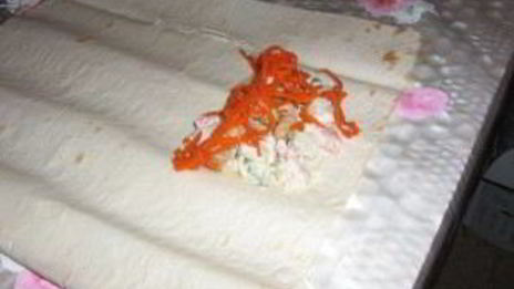 шаурма по-домашнему с колбасой