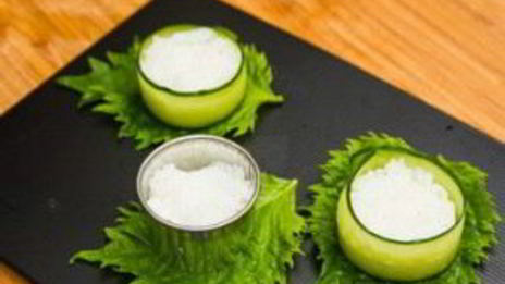 суши с огурцом