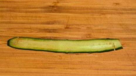 суши с огурцом