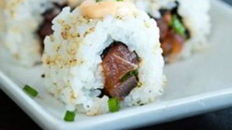 суши с тунцом