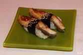 Суши с угрем