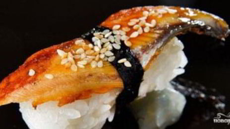суши с угрем