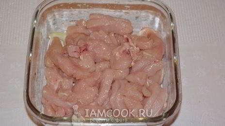 вяленое куриное мясо в сушилке