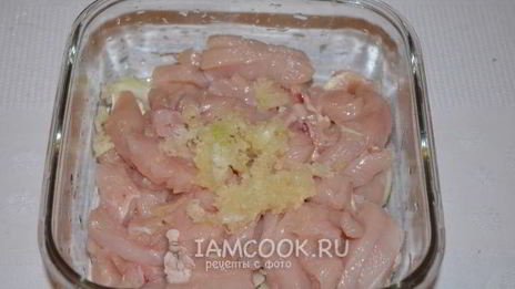 вяленое куриное мясо в сушилке