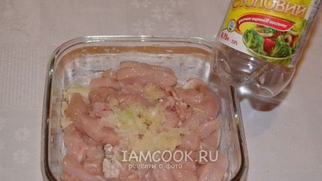 вяленое куриное мясо в сушилке